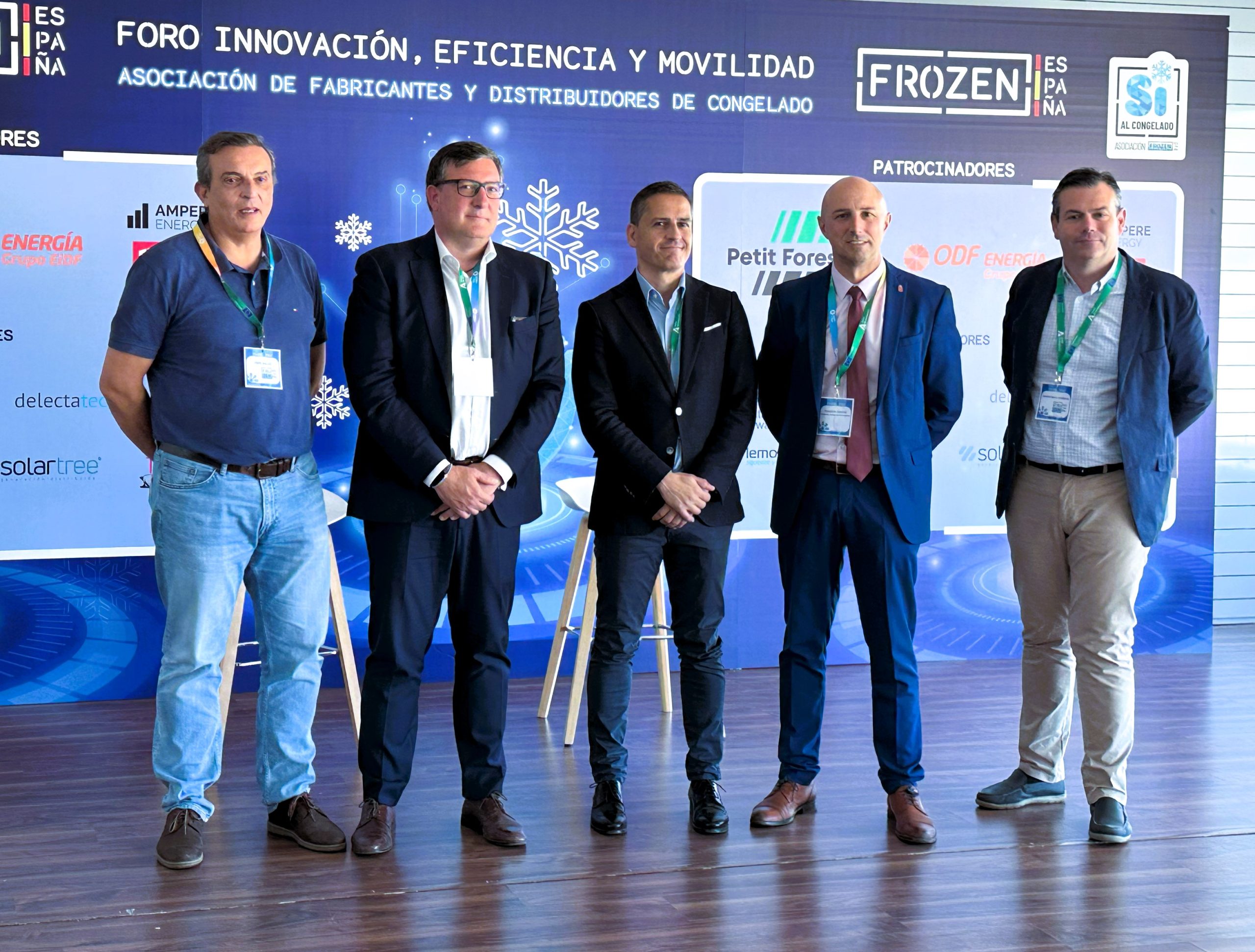 Participantes a la mesa debate del evento organizado por FROZEN ESPÑA